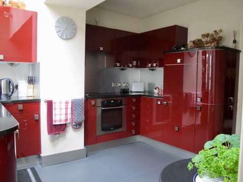 Well equipped kitchen