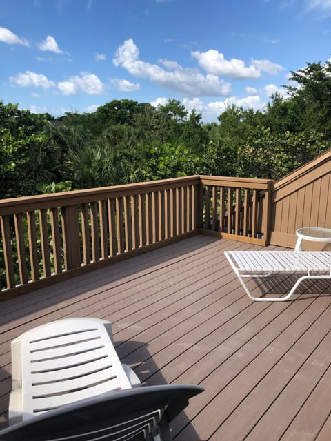 Upstairs Master Bedroom Balcony
