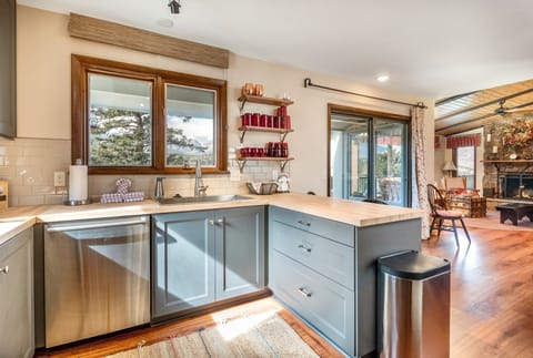 Room, Indoors, Kitchen, Furniture, Flooring