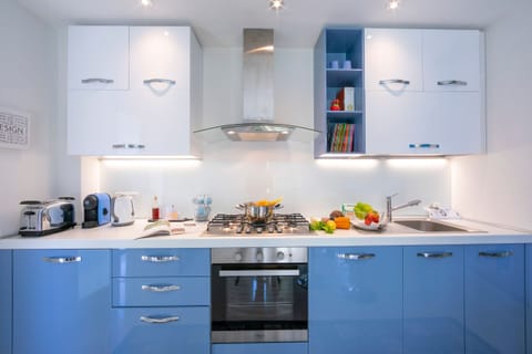 Front view of the cooking area