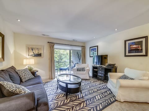 Living Room with Flat Screen TV at 1715 Bluff Villa