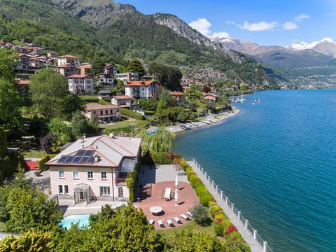 Villa Maia, Pianello Del Lario, Lake Como - NORTHITALY VILLAS vacation rentals