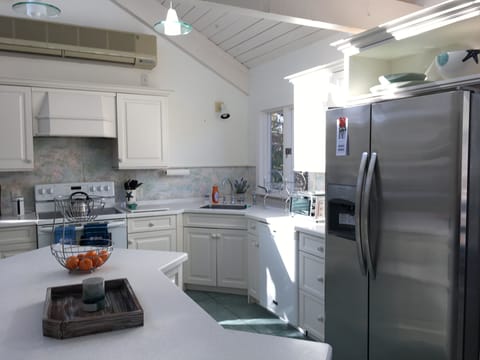 New Fridge with water/ice dispenser