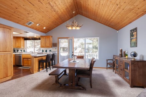 Large dining space just off of the great room and adjacent to the kitchen. 