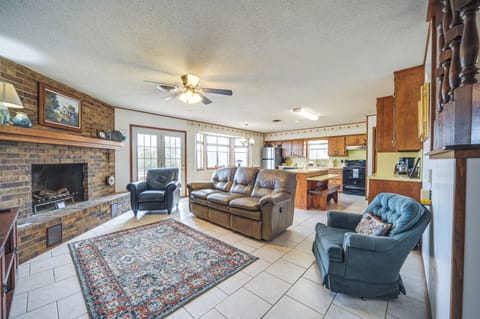 Fredericksburg Vacation Rental | 3BR | 2BA | 2,700 Sq Ft | Step Free Access