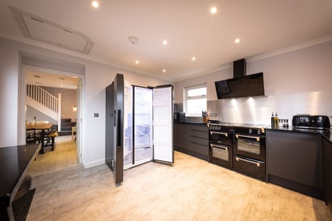 Kitchen [newly remodeled]