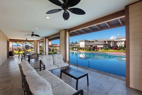 Covered private lanai area