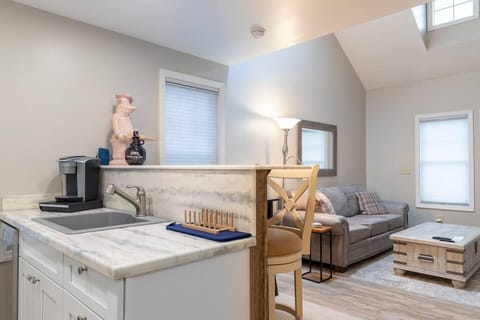 Loft with queen bed, & pull out sofa bed on main floor. Sleeps 4