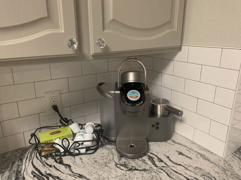 Keurig Coffee Maker with Latte