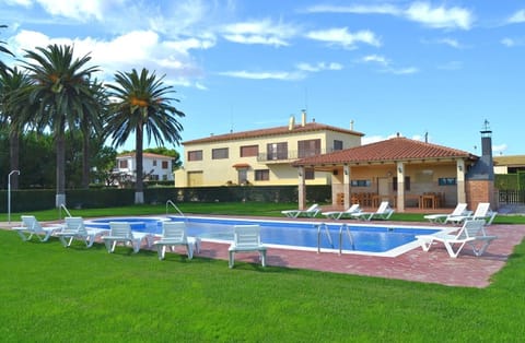 The beautiful villa Casa Costell has room for 20 (+4) persons