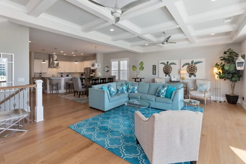 2nd Floor Family Room