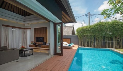 3 BR ENTRD Modern Villa Seminyak