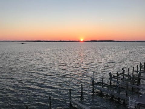 View of the gorgeous sunset from the balcony. 