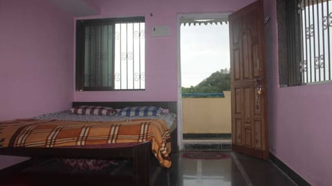 Bed room