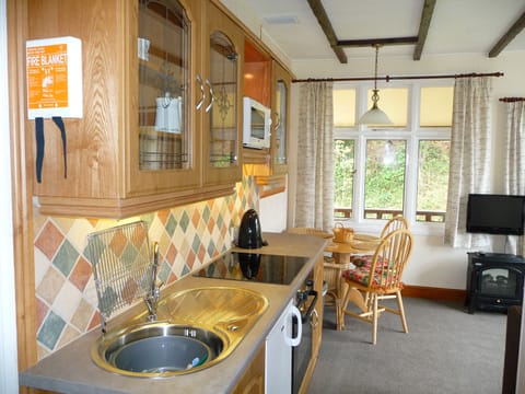 THE NEWLY FITTED GALLEY KITCHEN
