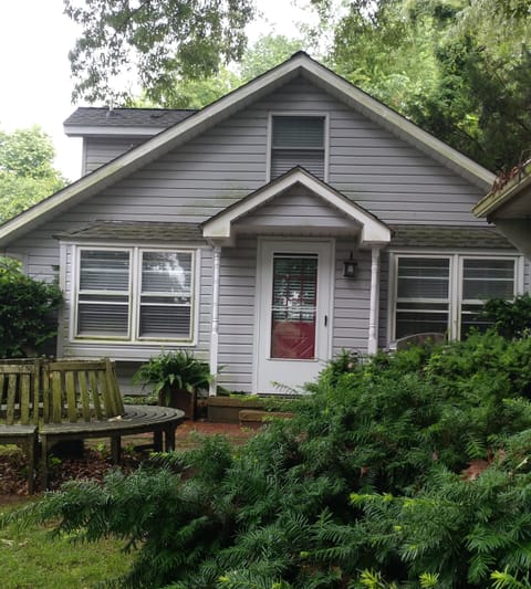 Sassafras Cottage
