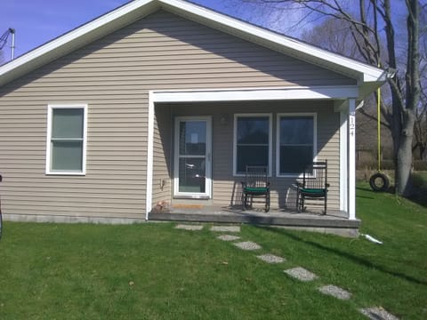 newer home, clean house, clean lake!