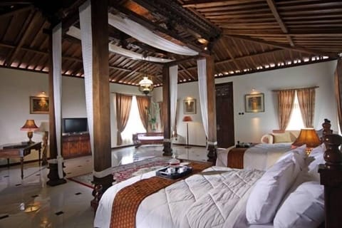 Royal Twin traditional Javanese Joglo