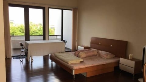 Luxurious Rooftop Private Room for 2 pax