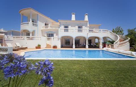 The stunning Casa Golfinho
