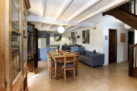 Kitchen and dining area