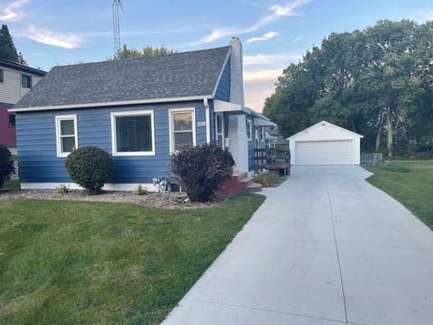 New driveway for parking several cars