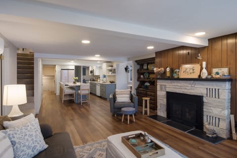 Living room looking into the kitchen