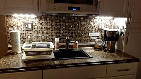  Night lighting in the kitchen