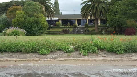 SPECIAL NOW on  --   New opening at Ariki Lodge