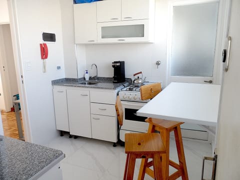 Apartamento, 3 dormitorio econmico