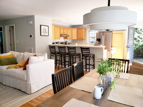 Open Floor Plan Kitchen/Living/Dining Area