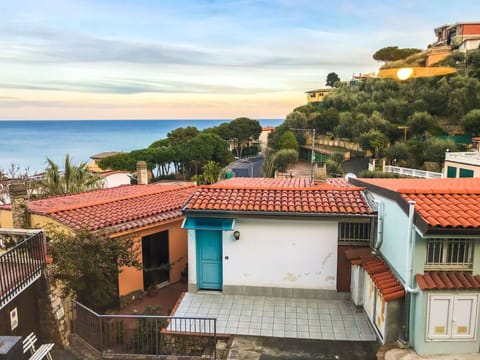 Building Exterior, Scenic View