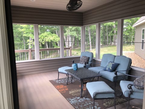 Screened in porch