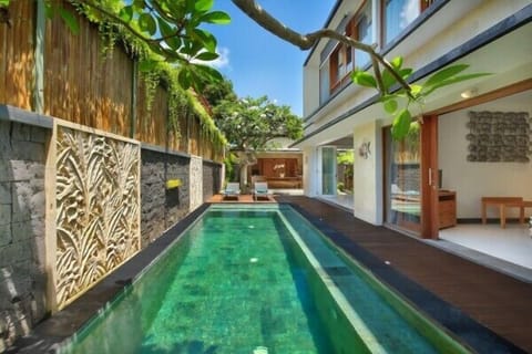 Family 3 Bedroom Pool Villa in Legian