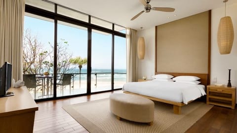 Beachfront villas in HYATT resort/3BRS