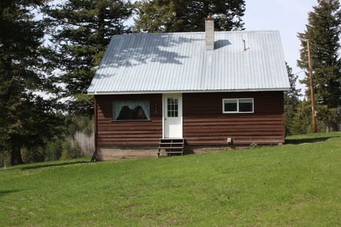 Welcome to our Country Cabin Getaway