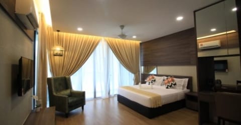 #6 Tropical Evilla Executive Suite
