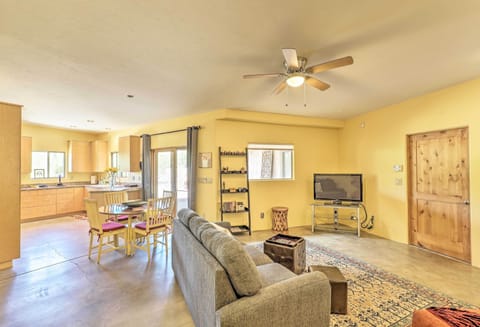 Living Room | Dining Table