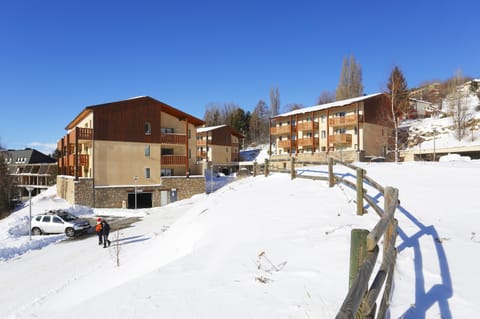 Designed in the classic mountain chalet-style, you will feel comfortable and peaceful at this property.
