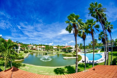 short one-minute walk from the Dorado area’s fabulous beaches