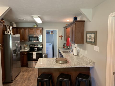 Kitchen with Breakfast Bar