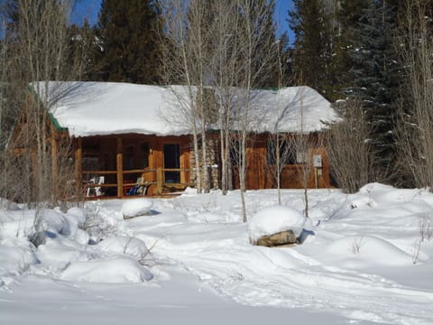 Guests enjoy cross country skiing or snowmobiling - right from their driveway.
