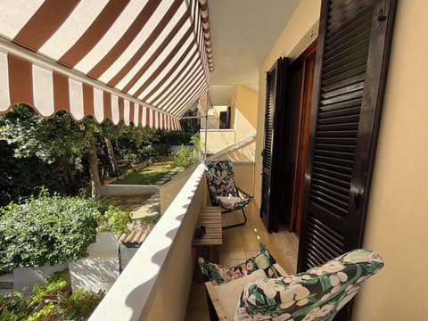 Relax in the shadow of the balcony