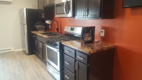 Full kitchen with all the basics