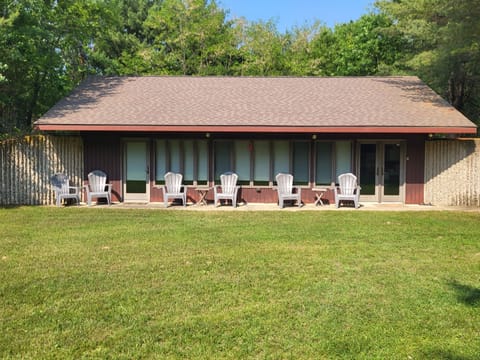 The sitting area is great for sunrise or sunset views