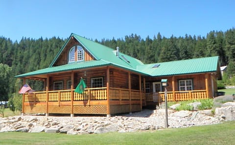 White Pine Lodge awaits!