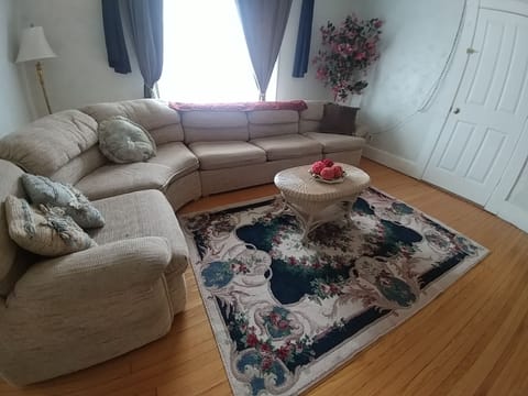 Bernhardt sofa with center pull out full sized bed