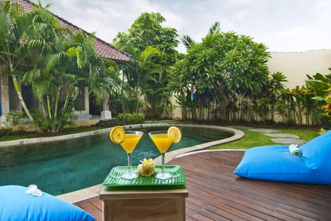 Villa Domus Dua 1km from seminyak beach