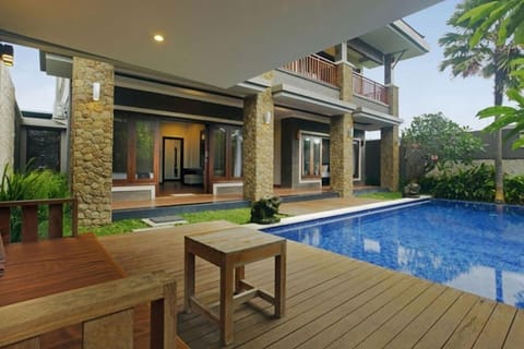 Large 4 Bedrooms villa, Seminyak