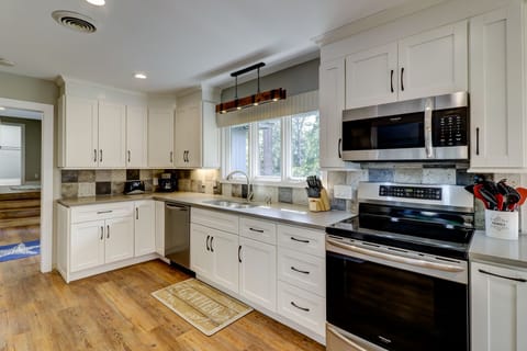 10 Wren Drive - Fully Equipped Kitchen